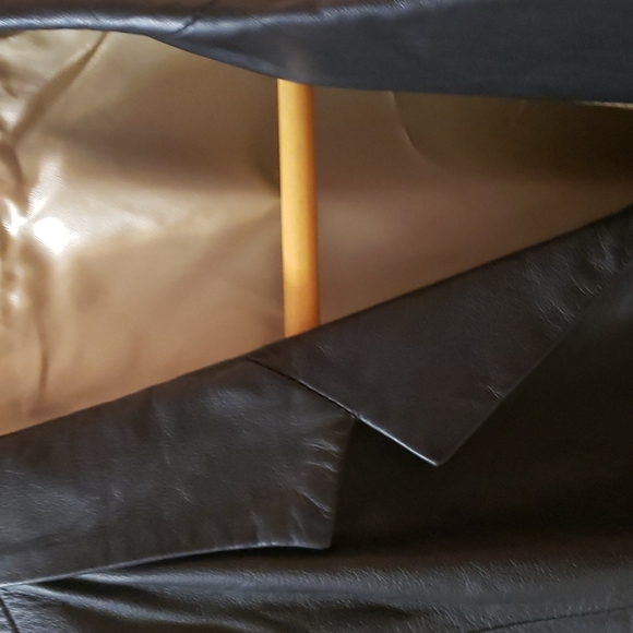 Women's leather jacket - Picture 5 of 6